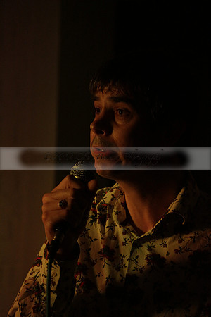 Will B & Geoff Allnutt with guests at The Royal Oak, Midhurst on Friday 25 October 2013. www.polopictures.co.uk