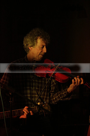 Will B & Geoff Allnutt with guests at The Royal Oak, Midhurst on Friday 25 October 2013. www.polopictures.co.uk