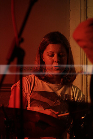 Will B & Geoff Allnutt with guests at The Royal Oak, Midhurst on Friday 25 October 2013. www.polopictures.co.uk