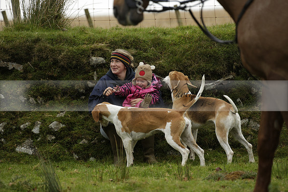 Devon & Somerset Staghounds meet at Larkbarrow Corner. North Devon. 2013.10.18 www.polopictures.co.uk