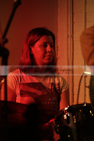 Will B & Geoff Allnutt with guests at The Royal Oak, Midhurst on Friday 25 October 2013. www.polopictures.co.uk