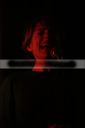 Will B & Geoff Allnutt with guests at The Royal Oak, Midhurst on Friday 25 October 2013. www.polopictures.co.uk