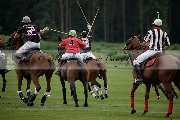La Bamba de Areco v Richard Mille in a Veuve Clicquot Gold Cup Polo match played on Ambersham 1  on Wednesday 04 July 2012