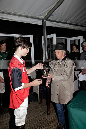 Maiz Dulce v Las Estrallas on Sunday 23 July 2012 at Cowdray Par