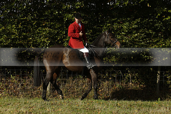 Devon & Somerset StagHounds meet at Five Cross Ways on Thursday 17 October 2013. 2013.10.17 www.polopictures.co.uk