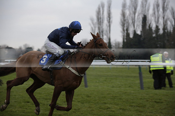 Race 7 The R.D.Decs Tosh And Go Handicap Hurdle Race at Fontwell Park on Tuesday 10 December 2013 www.polopictures.co.uk