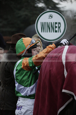 Race 7 The R.D.Decs Tosh And Go Handicap Hurdle Race at Fontwell Park on Tuesday 10 December 2013 www.polopictures.co.uk