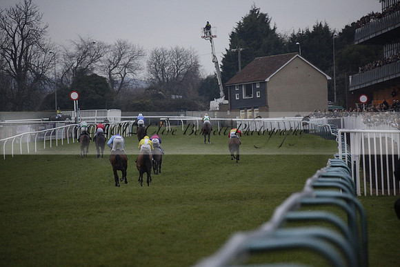 Race 7 The R.D.Decs Tosh And Go Handicap Hurdle Race at Fontwell Park on Tuesday 10 December 2013 www.polopictures.co.uk