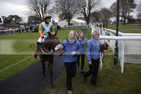 Race 7 The R.D.Decs Tosh And Go Handicap Hurdle Race at Fontwell Park on Tuesday 10 December 2013 www.polopictures.co.uk