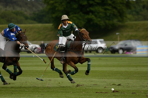 Maiz Dulce v Ghost Chilli in the Easebourne Cup final Polo match 2013.06.09
