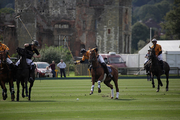 Montana v Maiz Dulce in the Uber 12 goal Final polo match played on Lawns 1 at Cowdray Park Polo Club on Sunday 26 August 2012