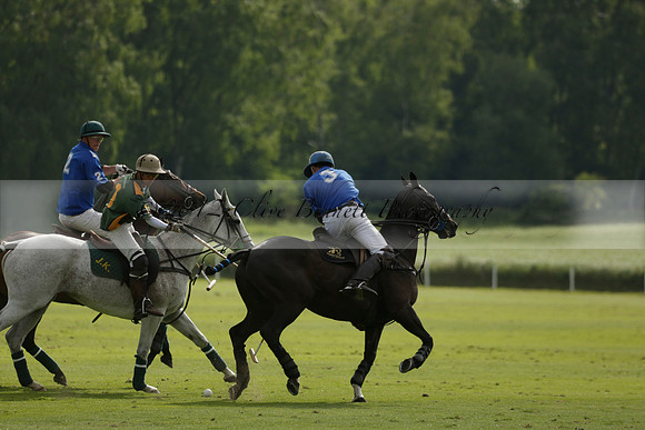 Maiz Dulce v Ghost Chilli in the Easebourne Cup final Polo match 2013.06.09