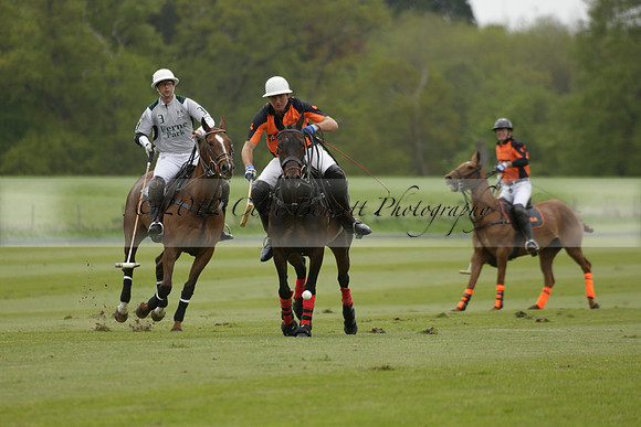 Four Quarters Orange v Ferne Park  in a Dollar Cup Polo match 2013.05.13