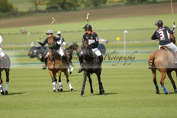 Poulton v Jaeger Le Coultre in a Dollar Cup Polo match 2013.05.13