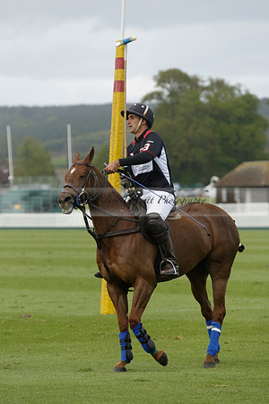 Poulton v Jaeger Le Coultre in a Dollar Cup Polo match 2013.05.13