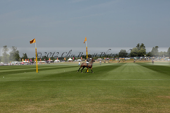 Zacara v Talandracas in a Veuve Clicquot Gold Cup Polo Match 2013.07.18