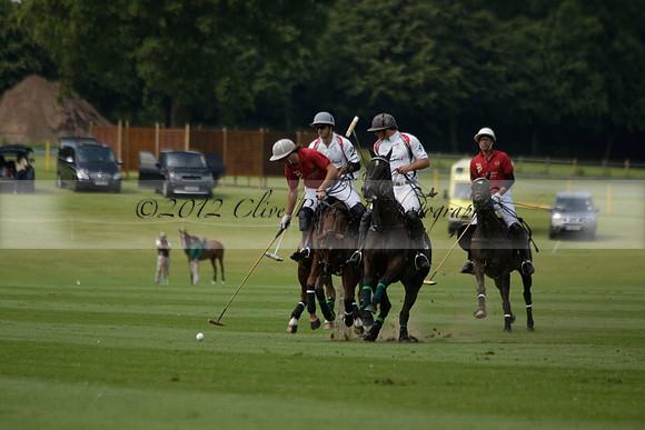 Dubai v La Bamba de Areco in a Veuve Clicquot Gold Cup Polo Match 2013.07.04