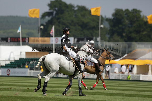 Zacara v Talandracas in a Veuve Clicquot Gold Cup Polo Match 2013.07.18