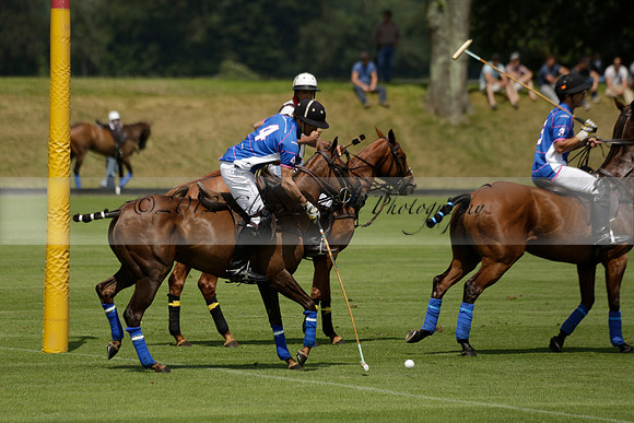 UAE Polo v El Remanso in a Veuve Clicquot Gold Cup Polo Match 2013.07.05