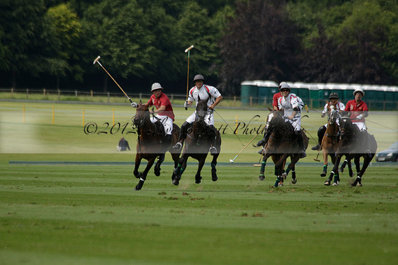 Dubai v La Bamba de Areco in a Veuve Clicquot Gold Cup Polo Match 2013.07.04