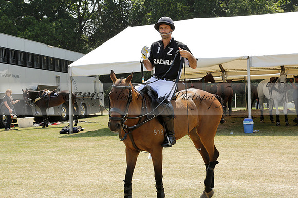 Zacara v Talandracas in a Veuve Clicquot Gold Cup Polo Match 2013.07.18
