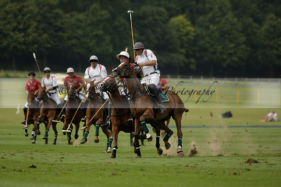 Dubai v La Bamba de Areco in a Veuve Clicquot Gold Cup Polo Match 2013.07.04