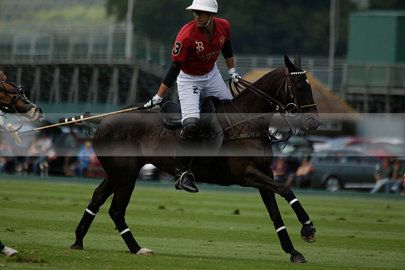 Dubai v La Bamba de Areco in a Veuve Clicquot Gold Cup Polo Match 2013.07.04
