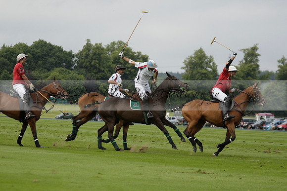 Dubai v La Bamba de Areco in a Veuve Clicquot Gold Cup Polo Match 2013.07.04