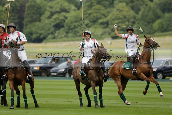 Dubai v La Bamba de Areco in a Veuve Clicquot Gold Cup Polo Match 2013.07.04