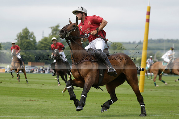 Dubai v La Bamba de Areco in a Veuve Clicquot Gold Cup Polo Match 2013.07.04