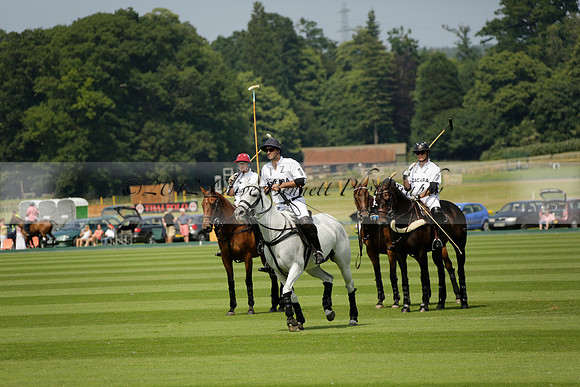 Zacara v Les Lions in a Veuve Clicquot Gold Cup Polo Match 2013.07.06