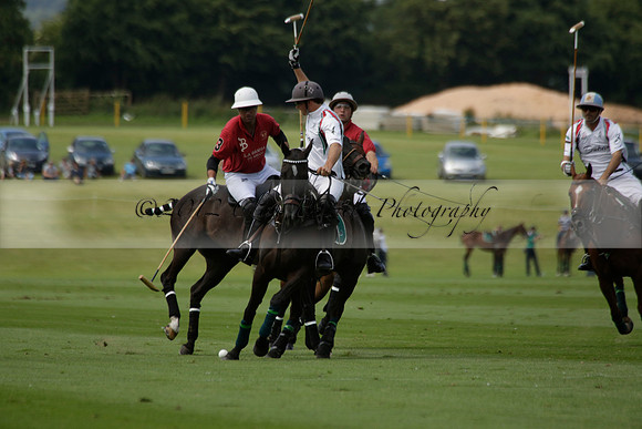 Dubai v La Bamba de Areco in a Veuve Clicquot Gold Cup Polo Match 2013.07.04