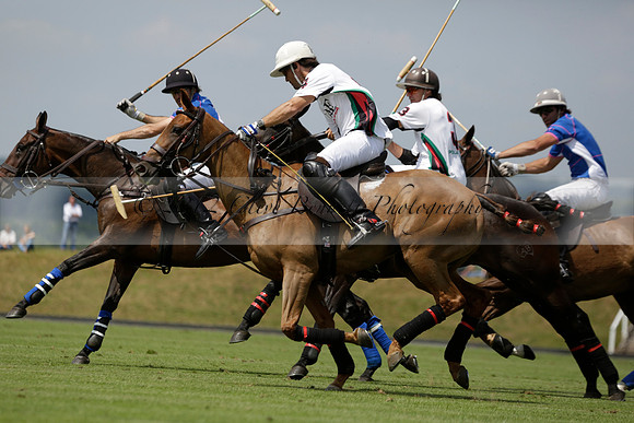 UAE Polo v El Remanso in a Veuve Clicquot Gold Cup Polo Match 2013.07.05