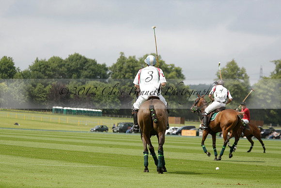 Dubai v La Bamba de Areco in a Veuve Clicquot Gold Cup Polo Match 2013.07.04