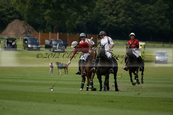 Dubai v La Bamba de Areco in a Veuve Clicquot Gold Cup Polo Match 2013.07.04