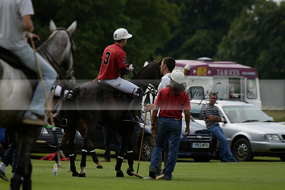 Dubai v La Bamba de Areco in a Veuve Clicquot Gold Cup Polo Match 2013.07.04