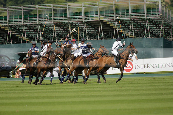 Zacara v Les Lions in a Veuve Clicquot Gold Cup Polo Match 2013.07.06