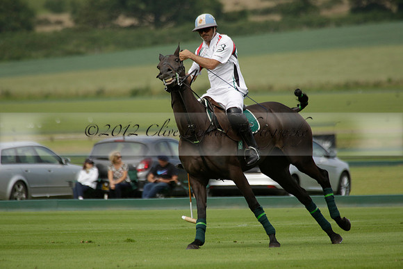 Dubai v La Bamba de Areco in a Veuve Clicquot Gold Cup Polo Match 2013.07.04