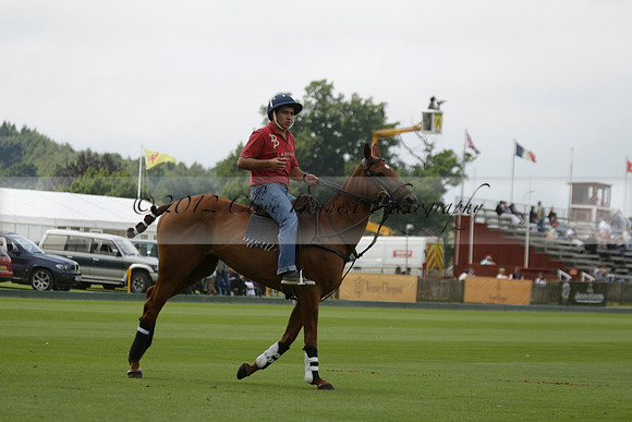 Dubai v La Bamba de Areco in a Veuve Clicquot Gold Cup Polo Match 2013.07.04