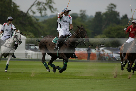 Dubai v La Bamba de Areco in a Veuve Clicquot Gold Cup Polo Match 2013.07.04