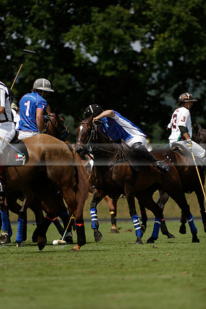 UAE Polo v El Remanso in a Veuve Clicquot Gold Cup Polo Match 2013.07.05
