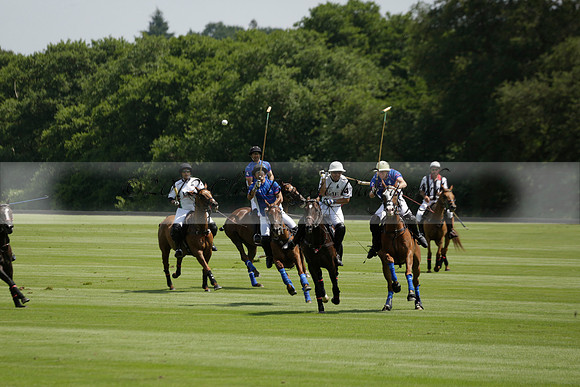 UAE Polo v El Remanso in a Veuve Clicquot Gold Cup Polo Match 2013.07.05