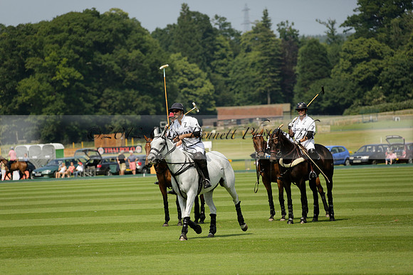 Zacara v Les Lions in a Veuve Clicquot Gold Cup Polo Match 2013.07.06