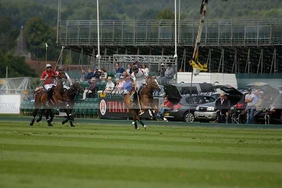 Dubai v La Bamba de Areco in a Veuve Clicquot Gold Cup Polo Match 2013.07.04