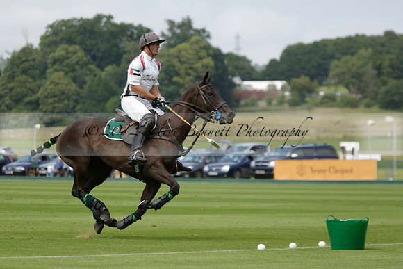 Dubai v La Bamba de Areco in a Veuve Clicquot Gold Cup Polo Match 2013.07.04