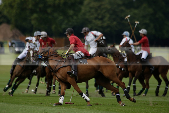 Dubai v La Bamba de Areco in a Veuve Clicquot Gold Cup Polo Match 2013.07.04