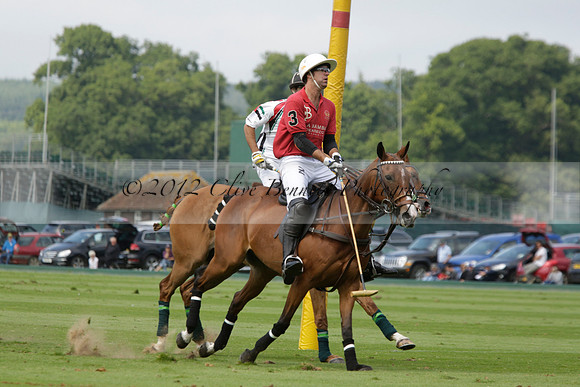Dubai v La Bamba de Areco in a Veuve Clicquot Gold Cup Polo Match 2013.07.04