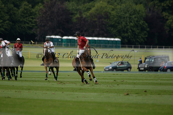 Dubai v La Bamba de Areco in a Veuve Clicquot Gold Cup Polo Match 2013.07.04