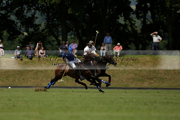 UAE Polo v El Remanso in a Veuve Clicquot Gold Cup Polo Match 2013.07.05