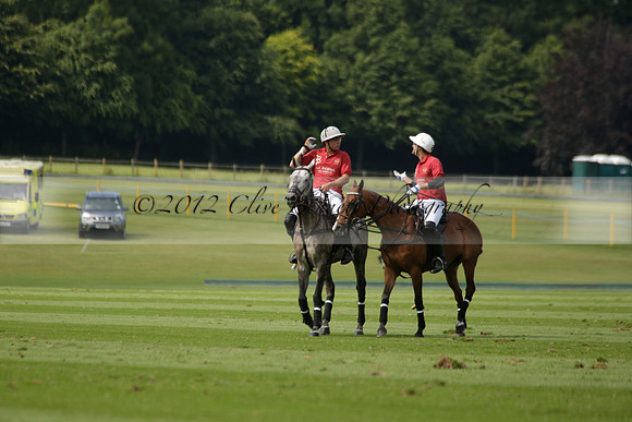 Dubai v La Bamba de Areco in a Veuve Clicquot Gold Cup Polo Match 2013.07.04